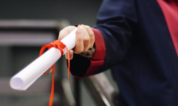 SCADENZA PRESENTAZIONE DOMANDA DI LAUREA.